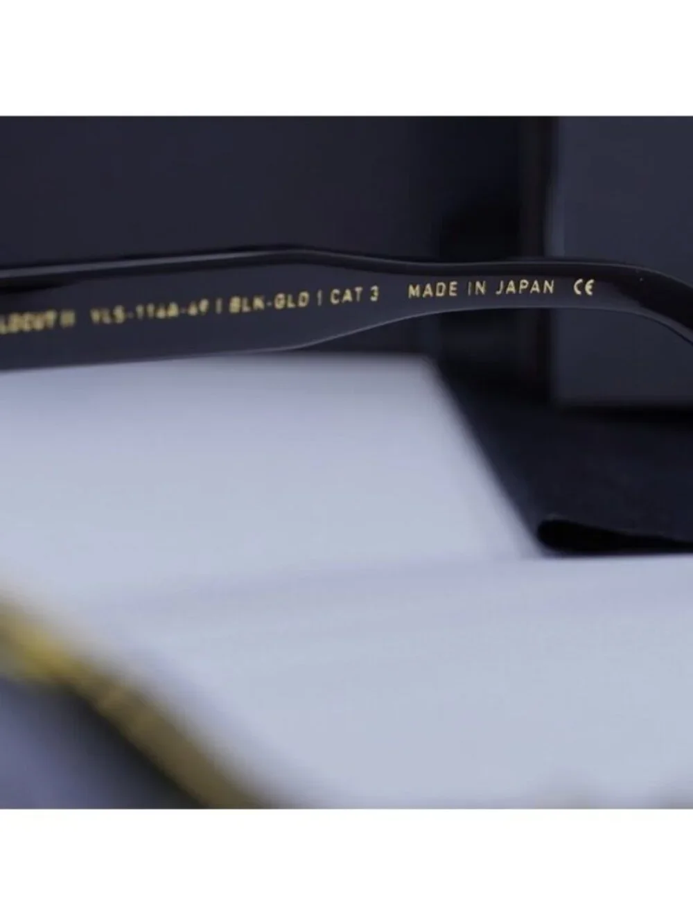 Valentino V-GOLDCUT-II VLS-114A Cat Eye Sunglasses - Black\Grey